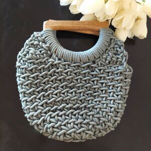 NWOT A New Day Beachy Boho Woven  Ocean Blue Purse w/ Wooden Handles Rope Clutch